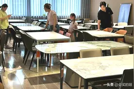 餐桌该买多大的？教你轻松三步算出合理尺寸，确保餐桌不选错！图片