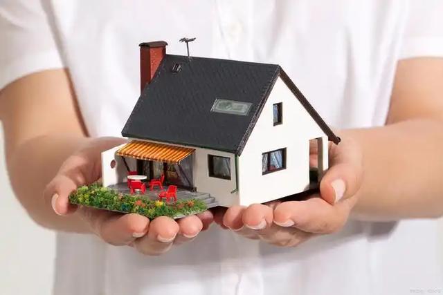 李嘉诚预言已应验？若无意外，2026年楼市或将面临3大转变！