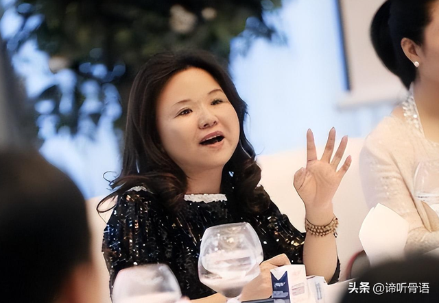 美方扶持的4位中国富豪开始露头了：在华疯狂捞金，扭头捐给美国