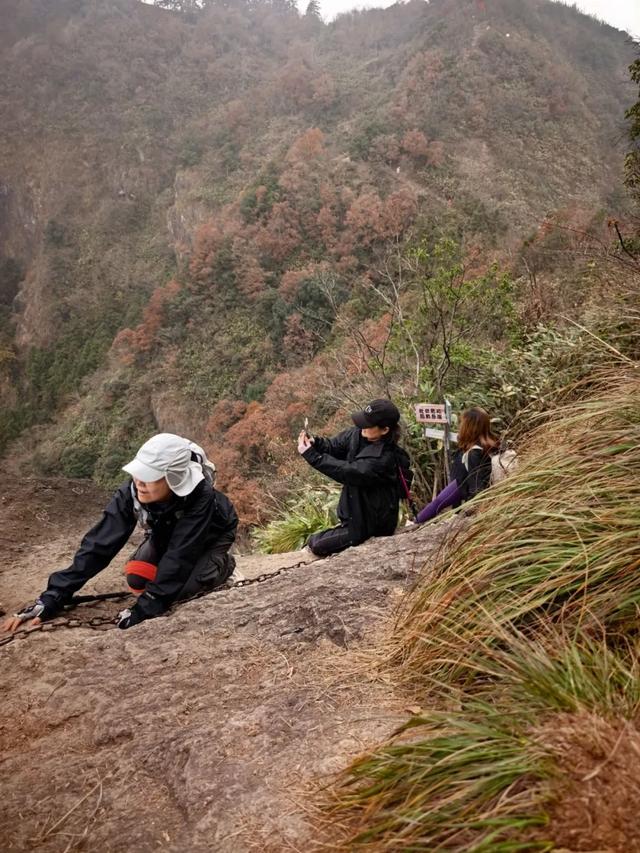 不逼自己一把，都不知道自己原来这么优秀——呼狗崖徒步