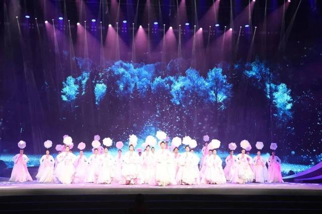 今日启幕！去这里热“雪”开玩→