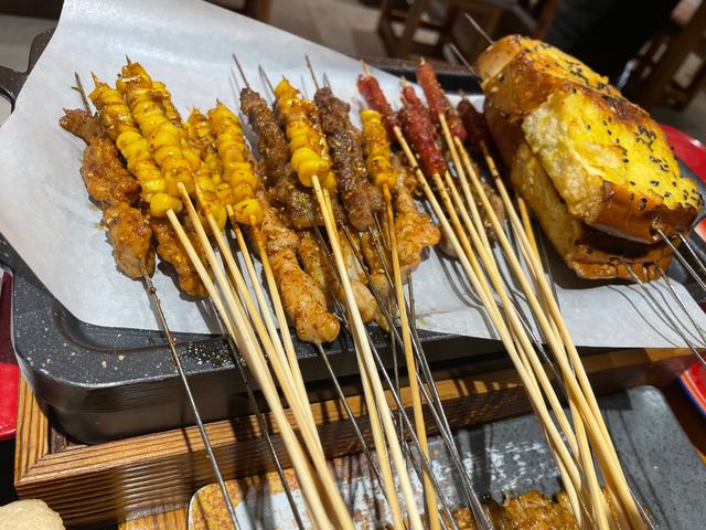 反向旅游神操作！四川眉山9块9自助偷甘蔗火出圈，吊打5A景区？