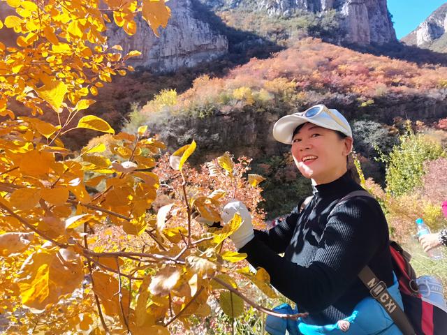 花最少的钱，看最美红叶，邢台佛照山，我们坐火车公交来啦