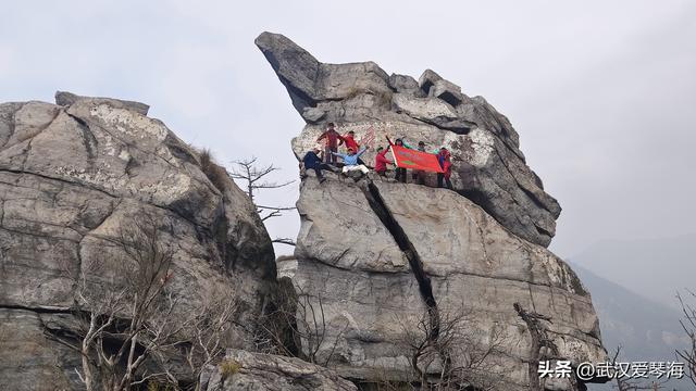 三八妇女节，在庐山与云海相遇，攀爬石门涧铁船峰，看飞瀑流泉