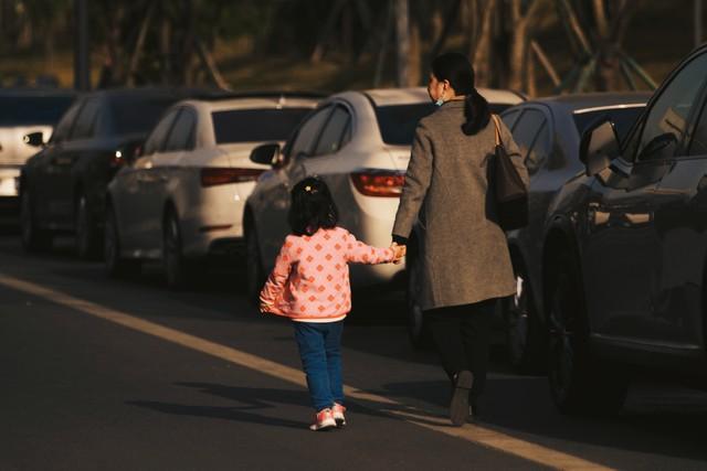 99年我在网吧做网管，一个漂亮大姐姐，手把手教我“玩游戏”