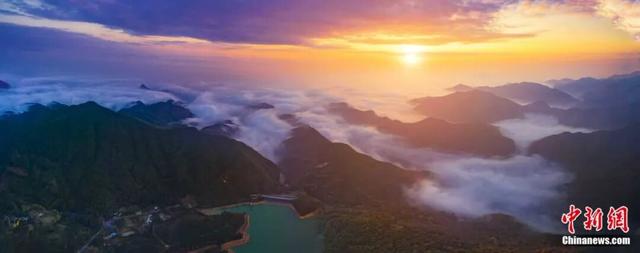 人这一辈子，一定要去爬一趟金华山！