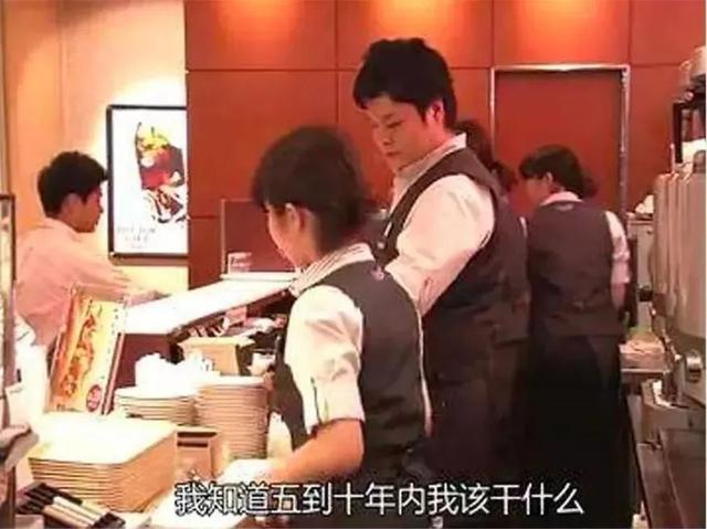 一个窒息的真相，不管高考700分还是300分，长大后大多只是平凡人