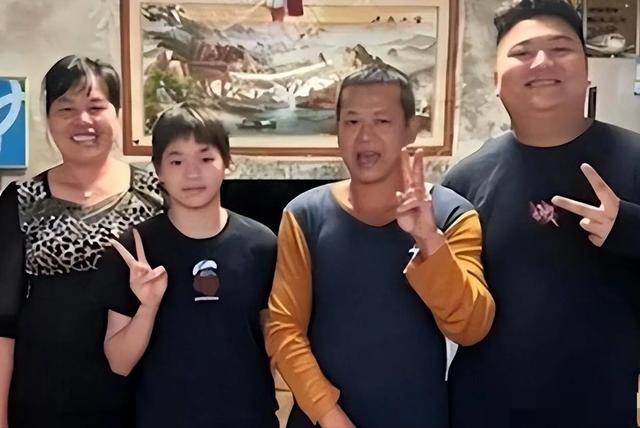 远离身材“审判”！央媒新闻报道，揭开全红婵“发胖”后真实处境