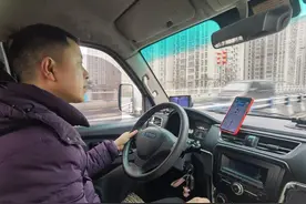 新春走基层 | 春运里的货车司机 小小账本记满平凡幸福图片