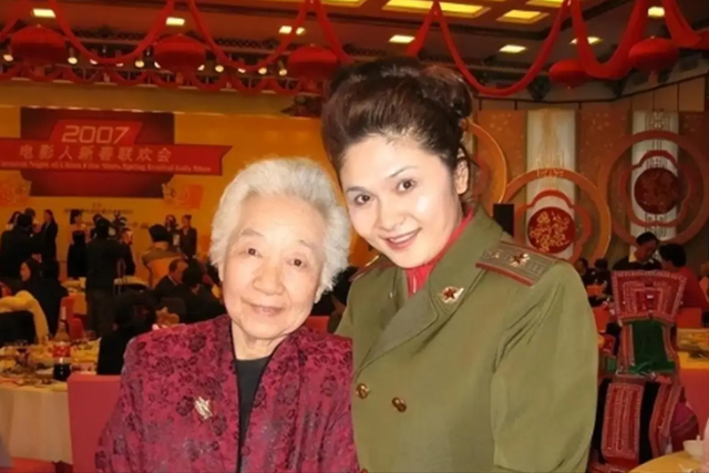 80年代家喻户晓的女演员，嫁给军委副主席儿子，离婚后混得如何？