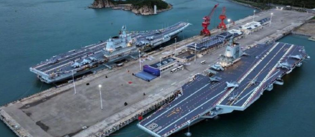 076型两栖攻击舰，第一次海试，电磁弹射，到底何时服役？