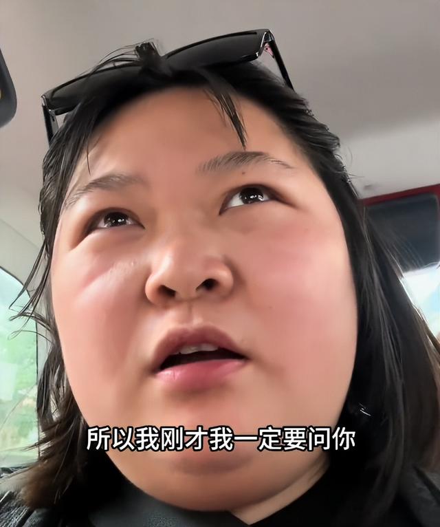 大陆女子游香港，买桃说了5句普通话被老板骂，玩两天被歧视两天