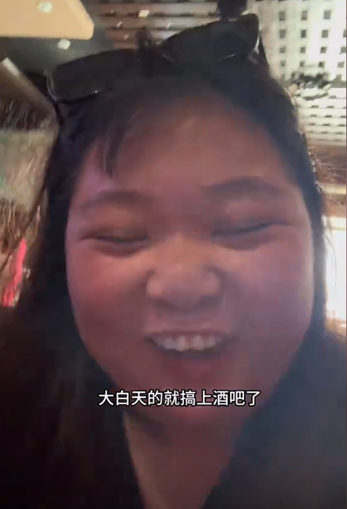 湖南妹子游古巴被特工打！喝苍蝇鸡尾酒、馊木瓜汁，吓得连夜逃跑