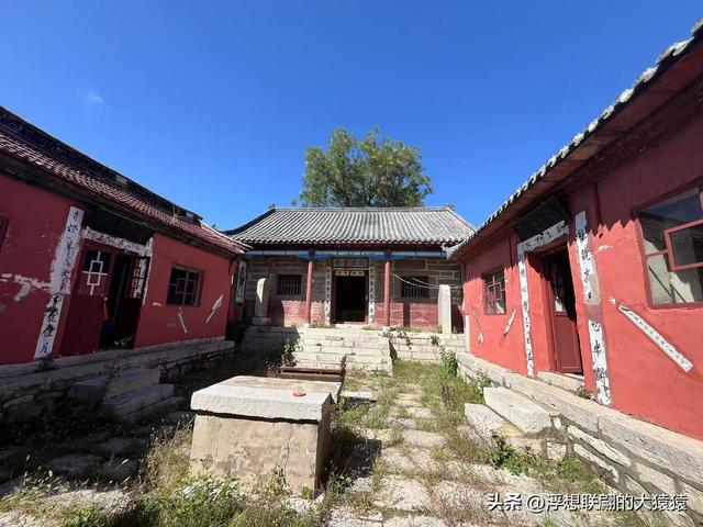 我，终于登上了岳阳山之巅！（博山登山记）