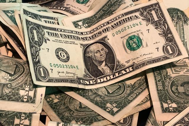 割全世界韭菜，为什么美元是霸权？