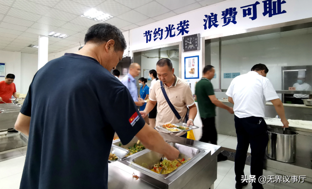 国庆旅游怪事儿，人挤人，酒店却喊没生意？ 年轻人穷游改变市场