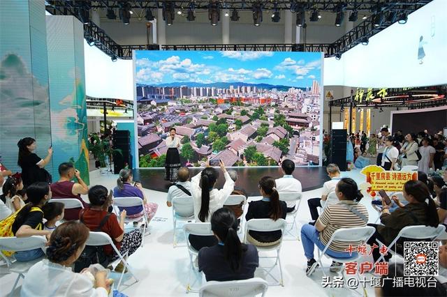 房县西关印象惊艳2025中国文化旅游产业博览会 诗意古街引全国瞩目