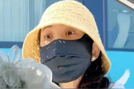 后续！青岛路虎打人女身份曝光，警方拘留罚款，但男司机绝不妥协图片