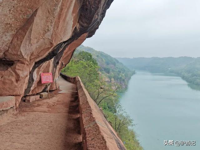 郴州的“坦”，丹霞洞穴中的独特景观，刷新你的认知！