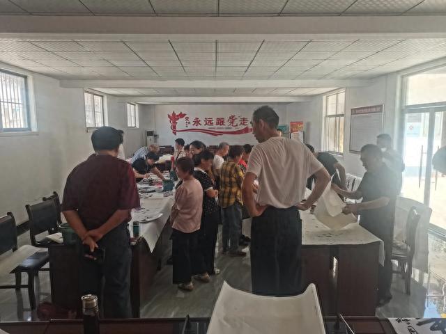 书画名家捐赠墨宝 助力乡村文化建设