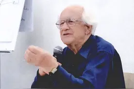 43年前,挪威学者精准言中苏联解体,今再放狠料:2025年美国将崩溃!图片