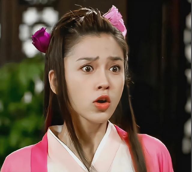 黄晓明也没想到，被自己抛弃的前妻杨颖	，已走上另一条“上坡路”