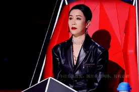 允许私生子见亲爸，和现任女儿袒露过往情史，那英是了不起的妈妈图片