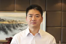 刘强东，白手起家的草根逆袭史，知恩图报真正的人民企业家图片