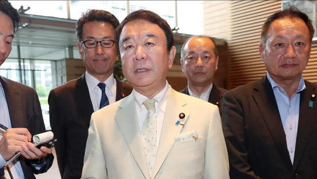 48小时内	，高市早苗收两大坏消息，关键时刻，全球收到中国的通知