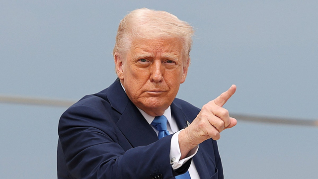 中方大手一挥，再抛118亿美债，加拿大动作更大，特朗普开始换人