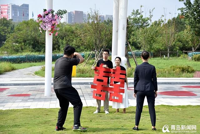 浪漫！青岛首个公园式婚姻登记点在青岛高新区正式启用