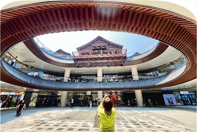 一场跨越时空的更新对话 北京大吉巷变身休闲消费新地标