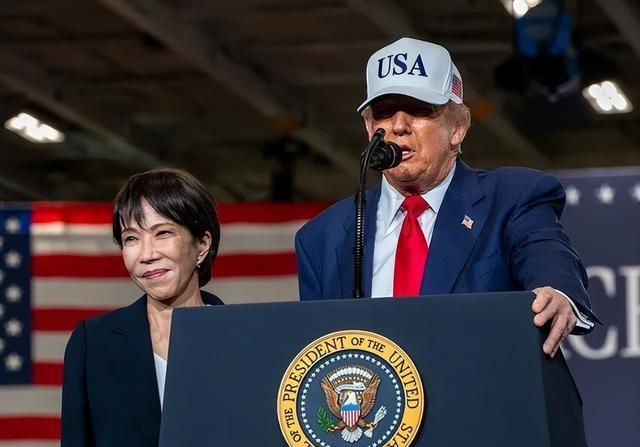 当着全世界的面，特朗普对日本放出一句狠话，让高市早苗彻底傻眼