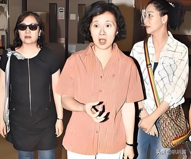 出名后出轨保姆，气死原配，如今77岁的他晚景凄凉，子女与其割席