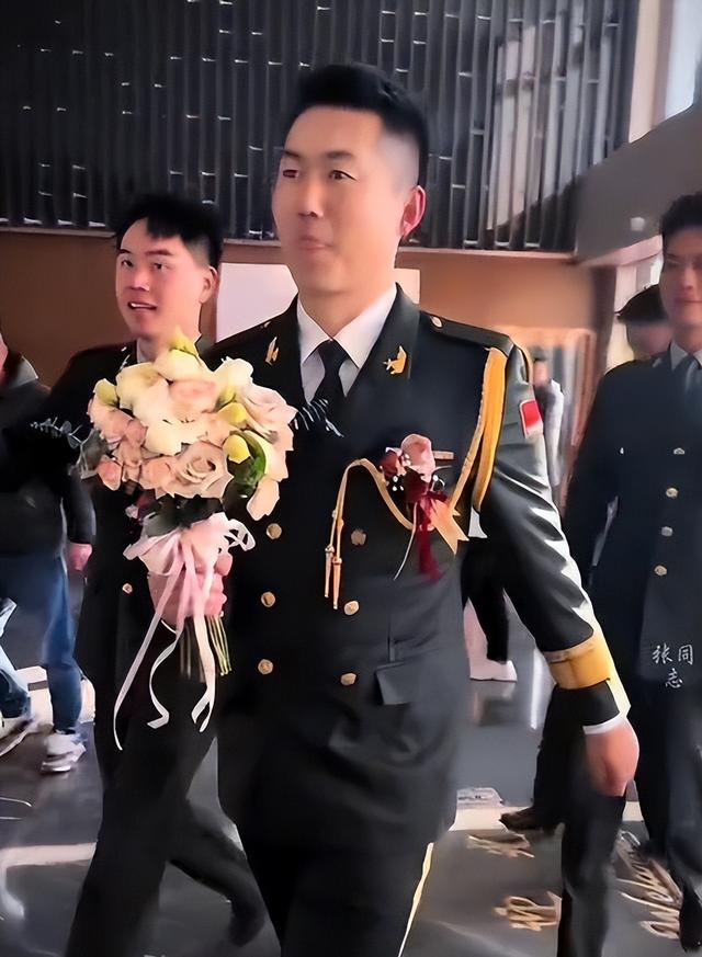 张自轩婚礼曝光！新娘强势、拒他两次亲密动作	，岳父现场送车和卡