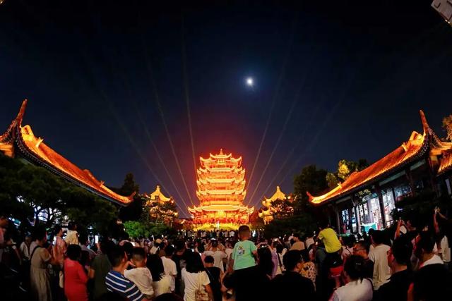 看完心跳加速，一键重温2025楼楼的名场面