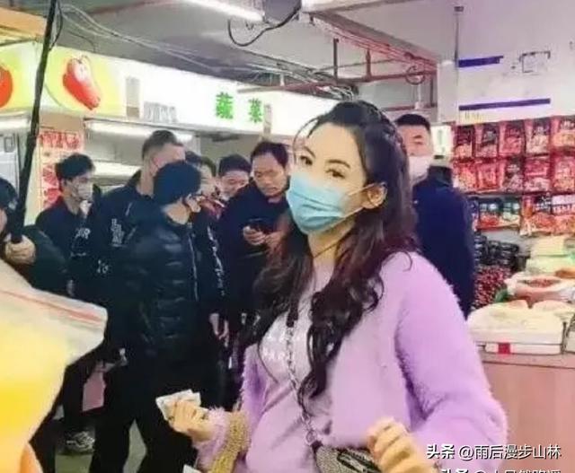 张柏芝三儿子生父之谜有了答案，港媒确定她与医院有保密协定