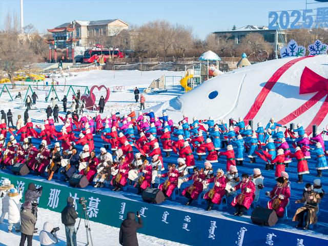 踏雪寻鱼：在杜尔伯特，我亲历了千米巨网破冰而出的震撼