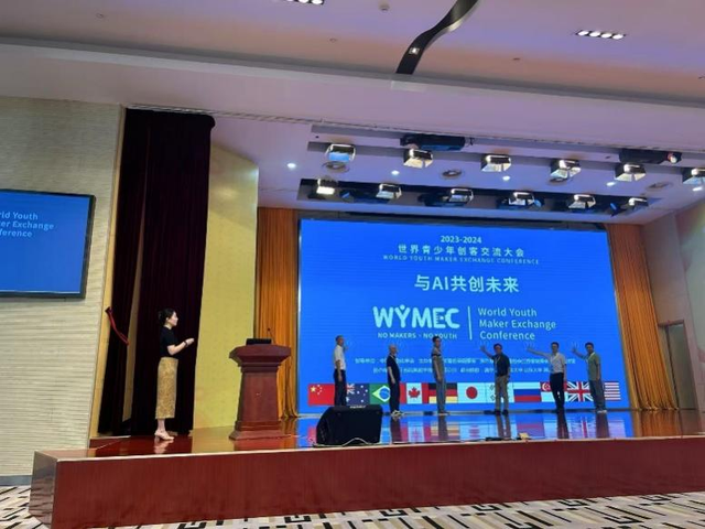 副业月入过万：我的AI绘图接单与提示词优化服务实操分享