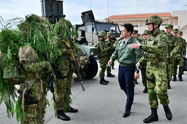 局势已恶化，日本的战争准备全面铺开？高市政府通知中国2个不变