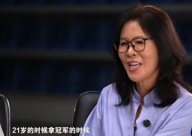 从“铁榔头”到“整容狂魔”，65岁的郎平整容失败，样貌僵硬别扭