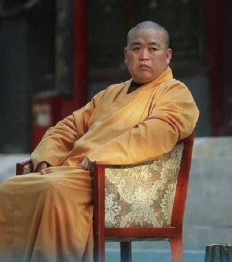 央媒通报！释永信敛钱只是冰山一角，更多内幕被扒，果然不简单