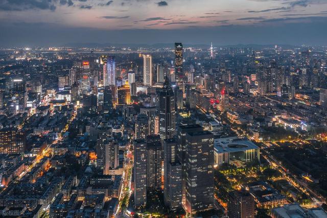 中国“最另类”省会：本省城市不待见，却与隔壁省亲如一家？