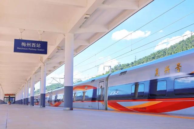 发现团坐高铁看粤东，细数高铁带来的“虹吸效应”