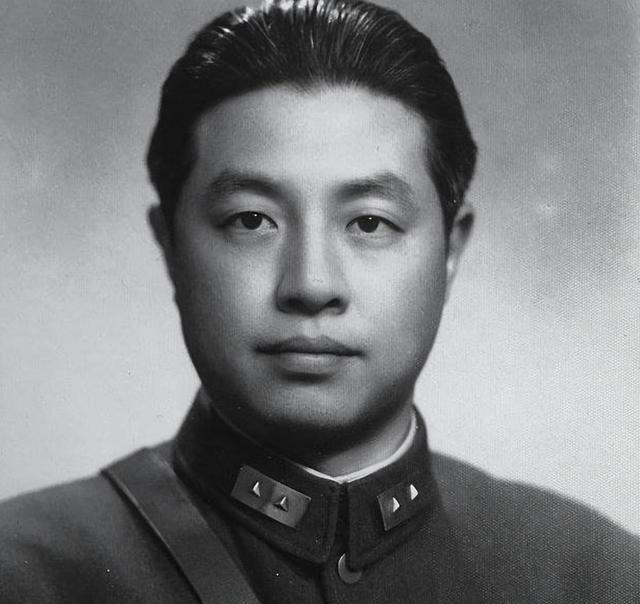 因不愿将吴石判死，刘咏尧遭蒋痛恨，家族蒙难，晚年幸亏有刘若英