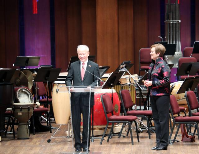 肯尼迪中心空座如海！政治化改造翻车，艺术家集体抵制