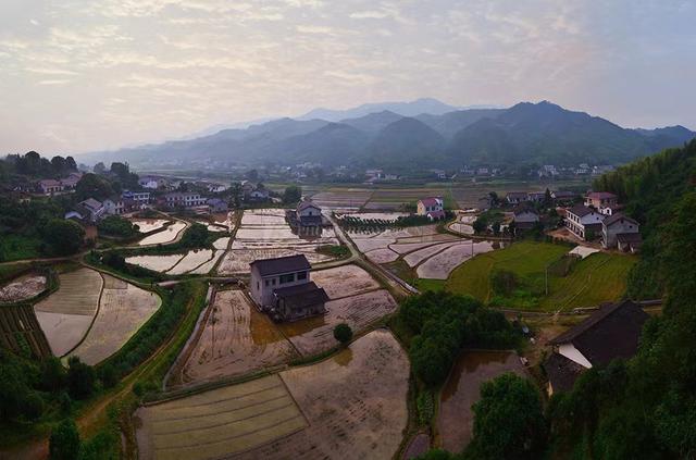 端阳喜伴小溪河，独有诗心迷远足——徒步小溪河散记（一）