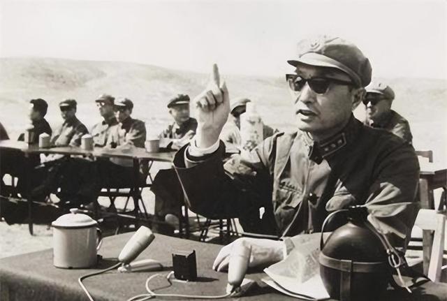 82年，张爱萍上将见到江泽民，吃惊道：原来你是江上青的儿子