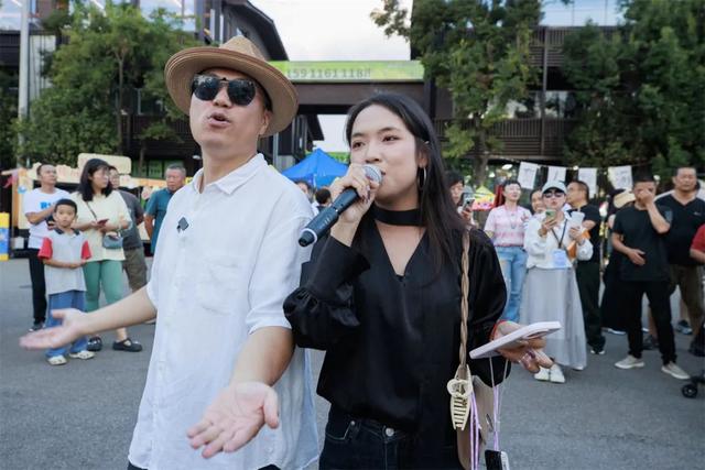 彰美村码头，一场“无脚本”的合唱快闪演绎春城浪漫！