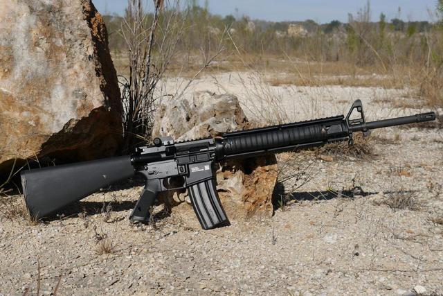 M16A4：“冷战遗产”与“现代战术”完美融合的经典步枪